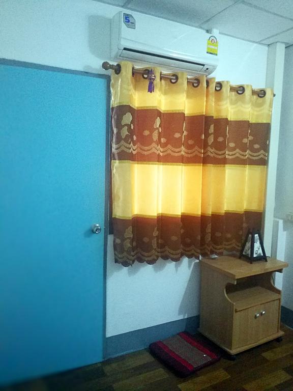 Zoe Hostel Chiang Mai Buitenkant foto